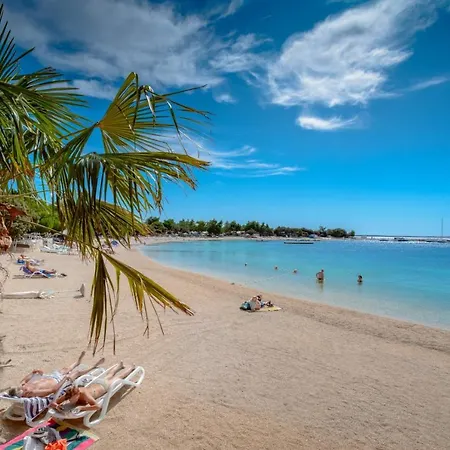 L.b. Beach